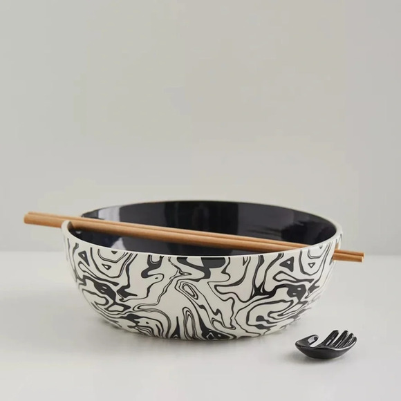 Urban Outfitters Other - NWT Urban Outfitters Hand Ramen Bowl Set